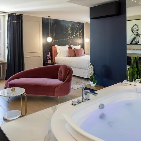 Les Chambres Romantiques - Jacuzzi Privatif, Domaine Aixois D'exception Gasthof *