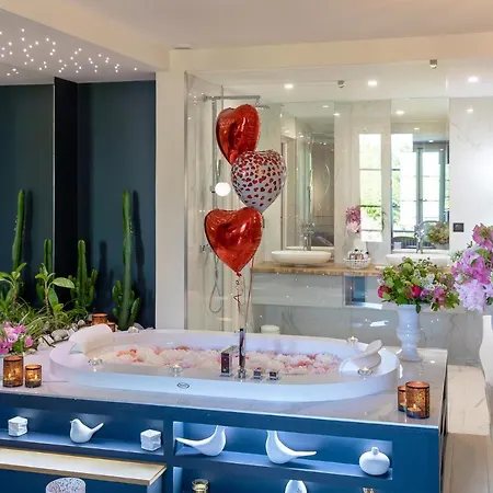 Les Chambres Romantiques - Jacuzzi Privatif, Domaine Aixois D'exception *